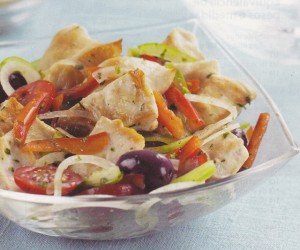 Salada de frango com legumes