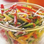 Receita de salada colorida com molho oriental
